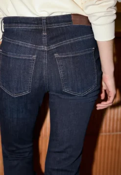 Straight Legs jeans