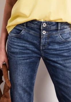 Straight Legs jeans