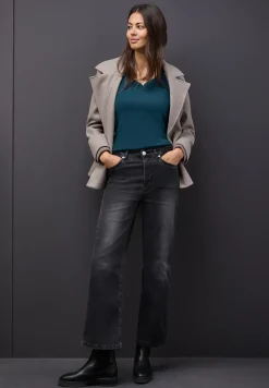 Top met knoopdetail