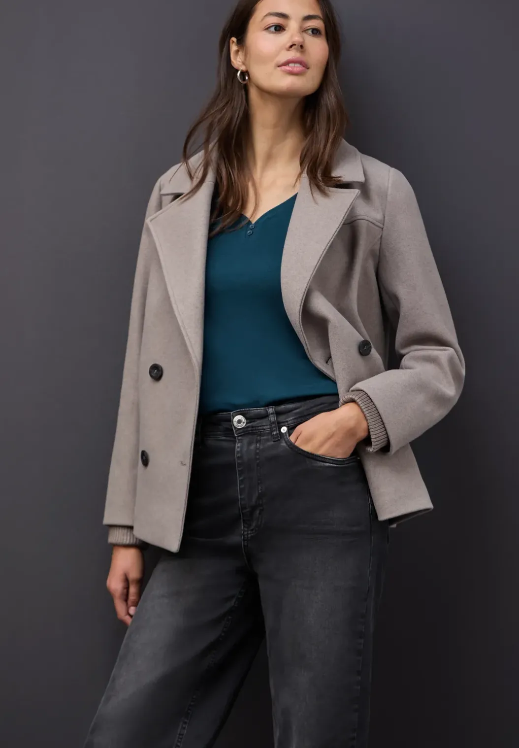 Top met knoopdetail