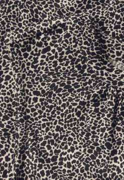 Top met leopatroon