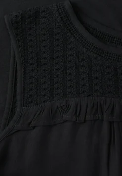 Top met mesh detail