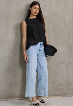 Top met mesh detail