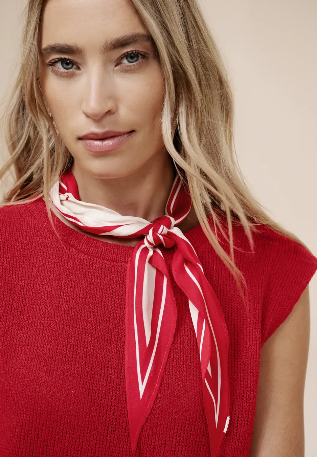 Top met overhangende schouders in een gebreide look