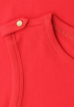 Top met ronde hals en knoopdetail