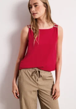 Top met ronde hals en schouderdetails