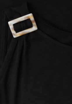 Top met ronde hals en schouderdetails