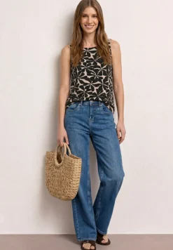 Top met ronde hals en schouderdetails