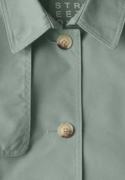Trenchcoat