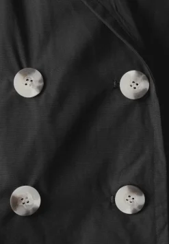 Trenchcoat met twee rijen knopen