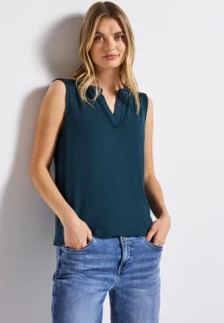Tricot top met gespleten hals