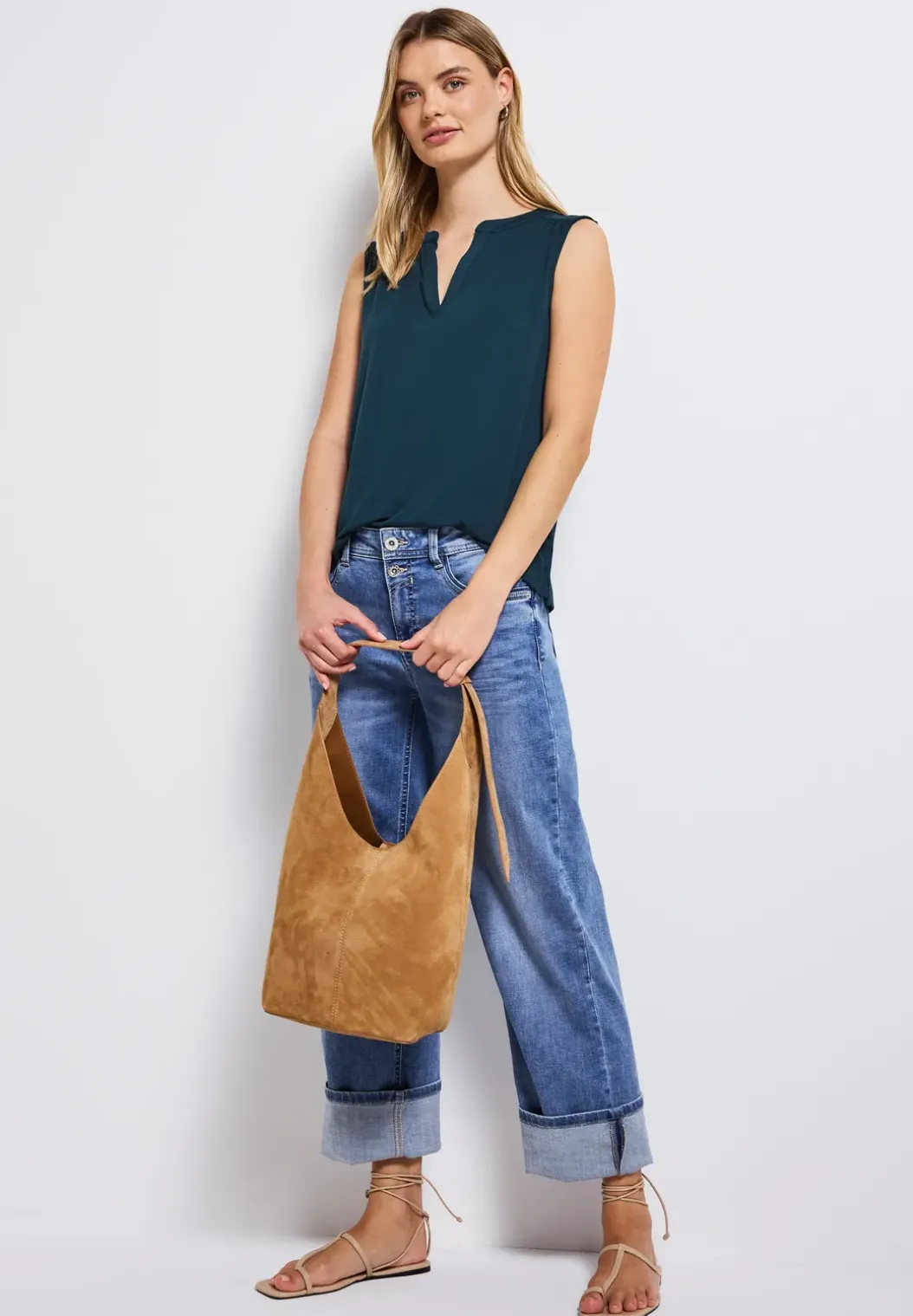 Tricot top met gespleten hals