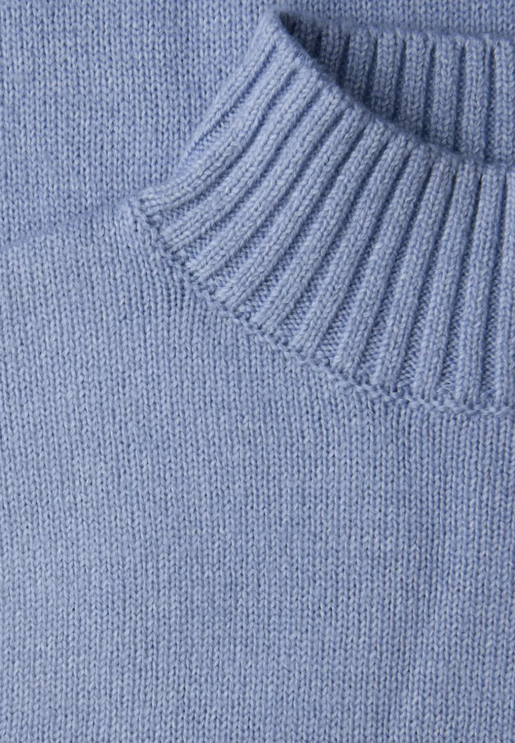 Trui met tape details
