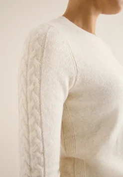 Trui met gebreid detail