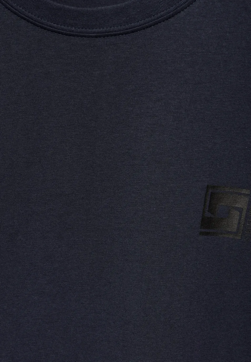 T-shirt met artwork op de borst