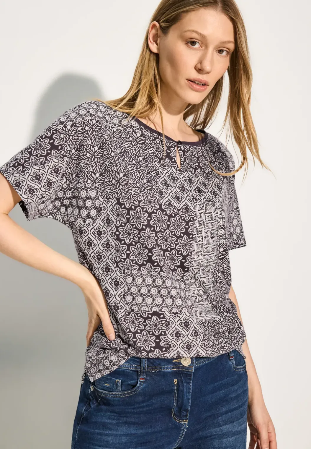 T-shirt met patchprint