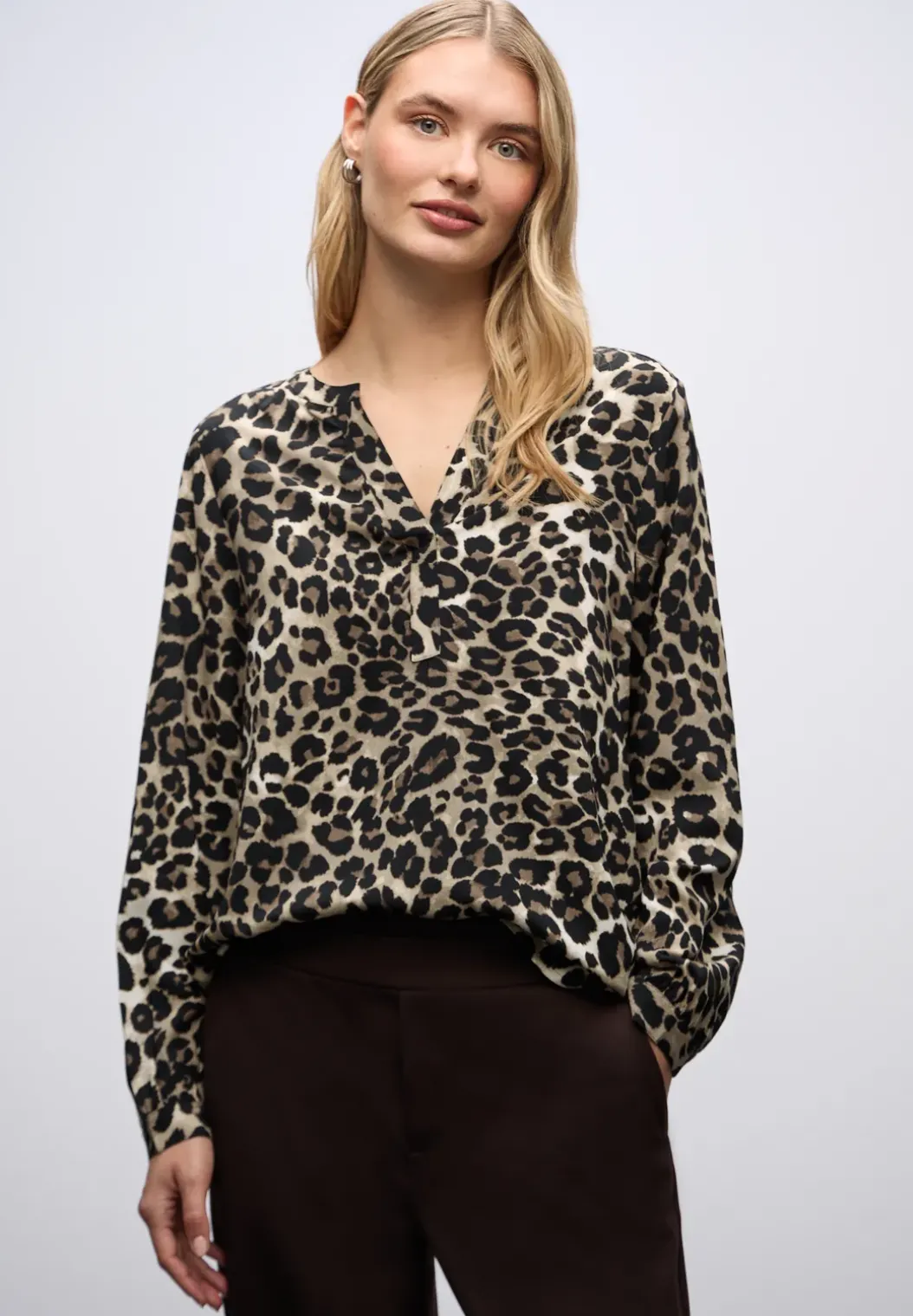 Tuniek Leo
