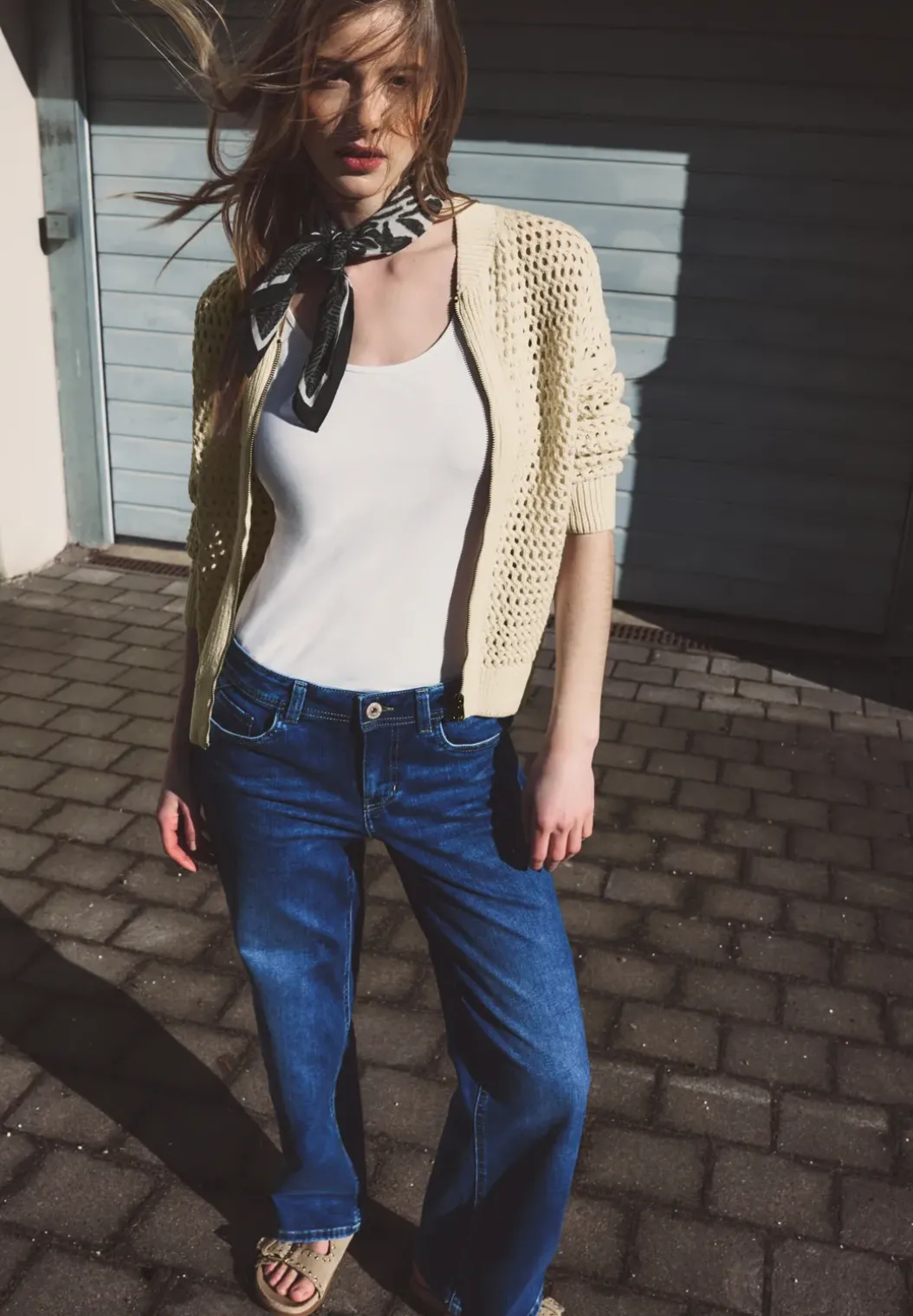 Vest met ronde hals en ritssluiting
