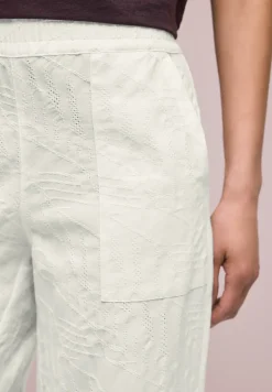 Wide Legs broek met borduurpatroon