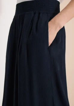 Wide Legs broek met crêpe structuur