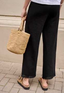 Wide Legs broek met gehaakt detail