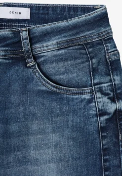 Wide Legs Jeans