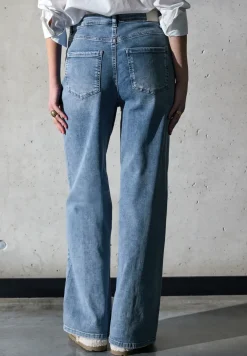 Wide Legs Jeans