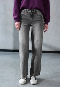 Wide Legs Jeans