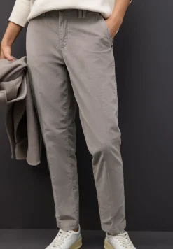 Zachte fluwelen chino