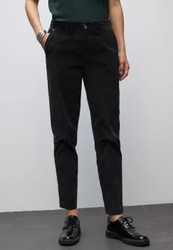 Zachte fluwelen chino